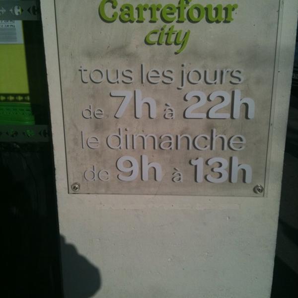 Photo taken at Carrefour by Stéphanois-Forever on 11/13/2011