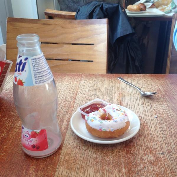 Photo taken at HEMA by Nancy S. on 3/5/2014-荷兰乌特勒支武尔登佐恩达尔38-42 Photo taken at HEMA by Nancy S. on 3/5/2014