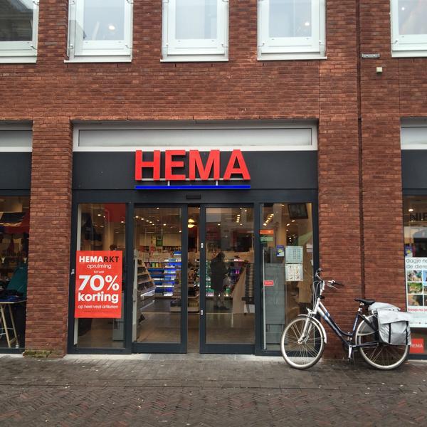 Photo taken at HEMA by Luc L. on 2/7/2015-荷兰乌特勒支武尔登佐恩达尔38-42 Photo taken at HEMA by Luc L. on 2/7/2015