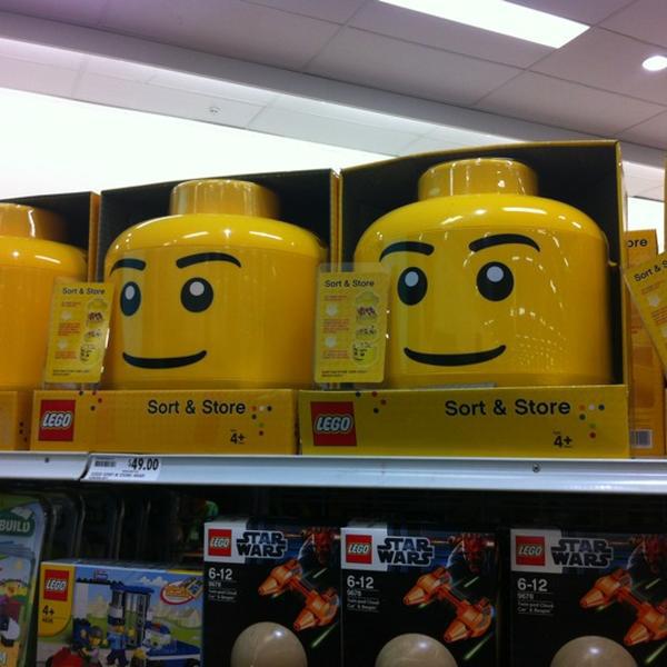 Photo taken at Target by ダニー (Danny) on 8/13/2012-维多利亚3108唐卡斯特区唐卡斯特路619(威廉姆森路) Photo taken at Target by ダニー (Danny) on 8/13/2012