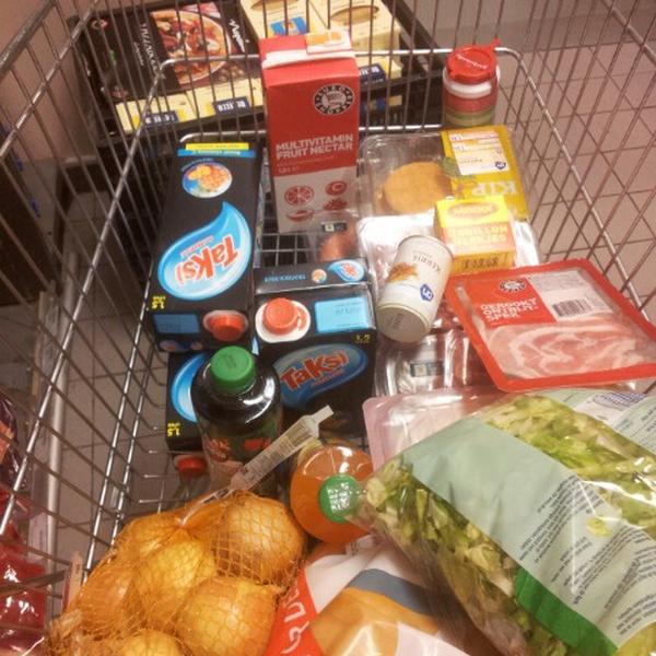 Photo taken at Albert Heijn by Miek L. on 10/15/2012-荷兰乌特勒支惠庭6号 Photo taken at Albert Heijn by Miek L. on 10/15/2012