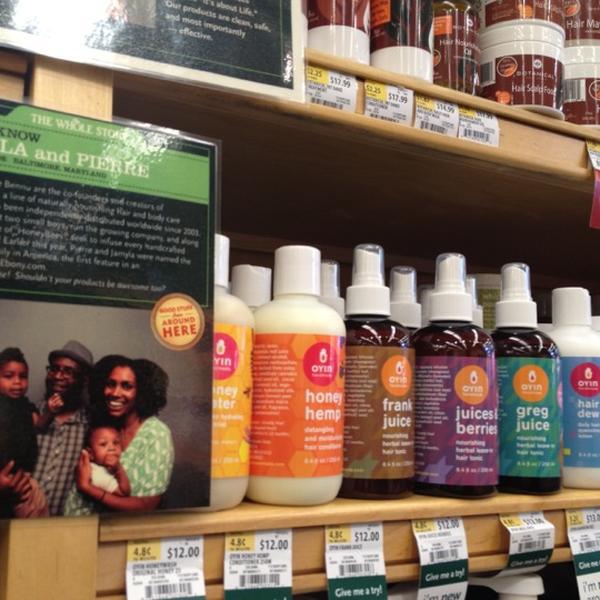 Photo taken at Whole Foods Market by jamyla b. on 10/19/2012-马里兰 巴尔的摩舰队街1001(在美国埃克塞特街) Photo taken at Whole Foods Market by jamyla b. on 10/19/2012