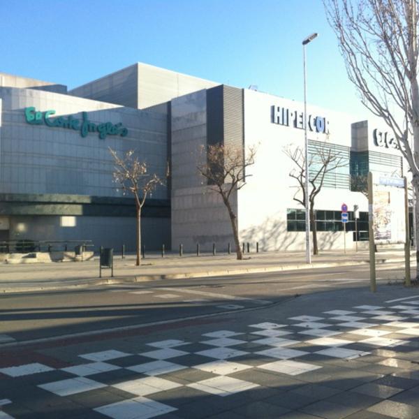 Photo taken at El Corte Inglés by Joan-Baptista G. on 4/14/2012