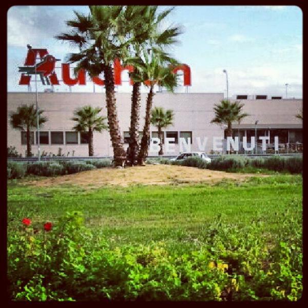 Photo taken at Auchan - Centro Commerciale Porte di Catania by Dimitri A. on 10/18/2012-意大利西西里岛卡塔尼亚192国道盖索比安科84+500公里 Photo taken at Auchan - Centro Commerciale Porte di Catania by Dimitri A. on 10/18/2012