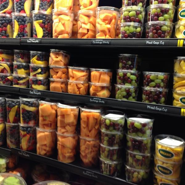 Photo taken at Whole Foods Market by Patricia Kalmeijer, Realtor (. on 1/31/2013-佐治亚州亚特兰大650庞塞·德莱昂大道东北650 Photo taken at Whole Foods Market by Patricia Kalmeijer, Realtor (. on 1/31/2013