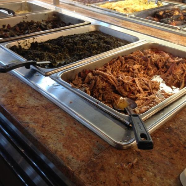 Photo taken at Whole Foods Market by Chris L. on 7/1/2012-佐治亚州亚特兰大650庞塞·德莱昂大道东北650 Photo taken at Whole Foods Market by Chris L. on 7/1/2012