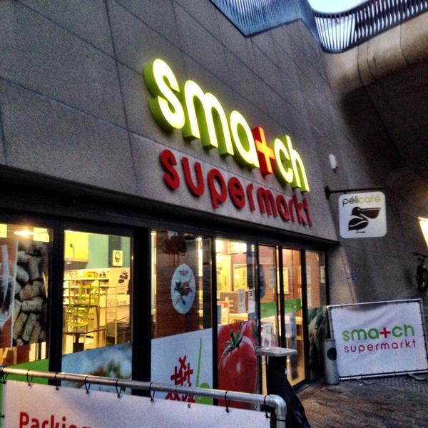 Photo taken at Smatch by Kristof Victor D. on 10/21/2013