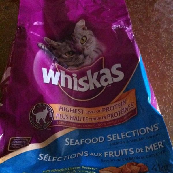 Photo taken at New World by Yaman K. on 12/14/2011