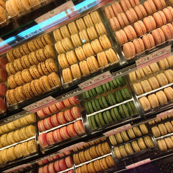 Photo taken at Whole Foods Market by ♡ Stephanie ♡ on 8/8/2013-加利福尼亚州托伦斯太平洋海岸高速公路(克伦肖大道)2655 Photo taken at Whole Foods Market by ♡ Stephanie ♡ on 8/8/2013