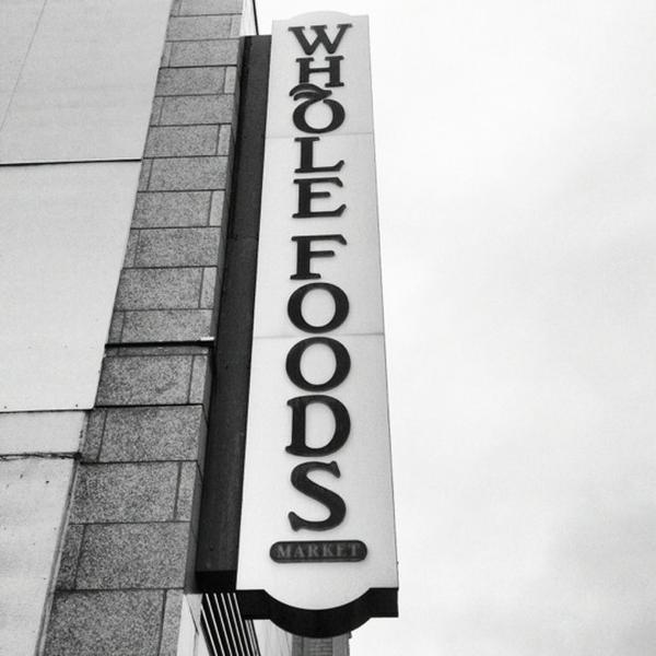 Photo taken at Whole Foods Market by Michael Aaron B. on 10/13/2012-美国伊利诺斯州芝加哥霍尔斯特德北街3640 Photo taken at Whole Foods Market by Michael Aaron B. on 10/13/2012