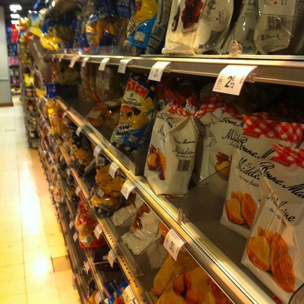 Photo taken at Carrefour by Simone H. on 8/13/2012