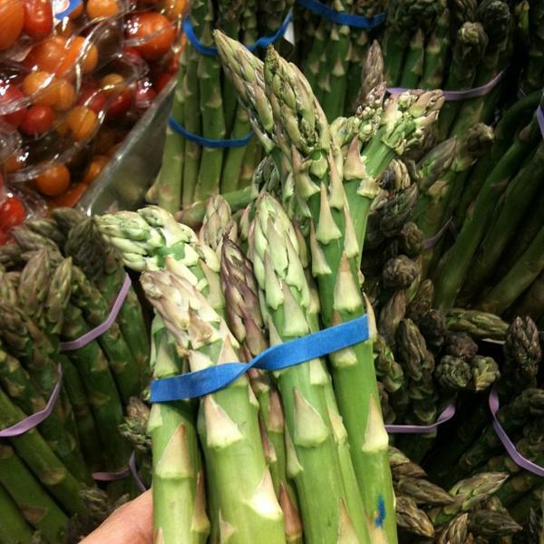 Photo taken at Whole Foods Market by Mike N. on 4/18/2013-伊利诺 芝加哥阿什兰大道3300(西学院街) Photo taken at Whole Foods Market by Mike N. on 4/18/2013