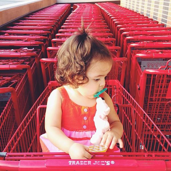 Photo taken at Trader Joe's by Raymo E. on 9/27/2013-美国得克萨斯州达拉斯格林维尔大道2001 Photo taken at Trader Joe's by Raymo E. on 9/27/2013