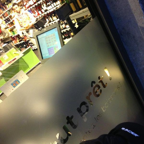 Photo taken at Carrefour by Idrissa N. on 3/30/2013