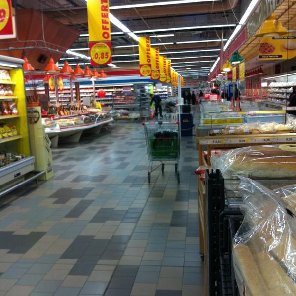 Centro Commerciale Auchan图片库 Centro Commerciale Auchan图片库