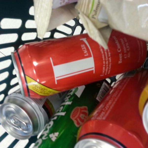 Photo taken at 롯데마트 (LOTTE Mart) by JBum S. on 4/21/2013