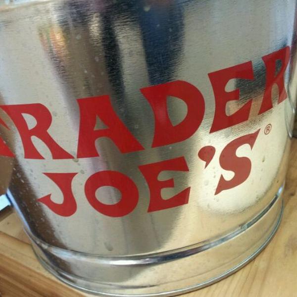 Photo taken at Trader Joe's by Jeff B. on 3/13/2012-美国加利福尼亚州圣罗莎克利夫兰大道3225 Photo taken at Trader Joe's by Jeff B. on 3/13/2012