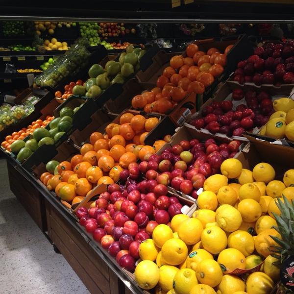 Photo taken at S-market by Akira O. on 1/28/2014-芬兰南部赫尔辛基沙湾海滩7 Photo taken at S-market by Akira O. on 1/28/2014