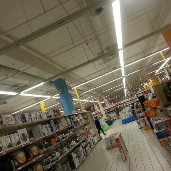 Photo taken at Auchan by Claudio A. on 2/28/2013-意大利拉齐奥菲乌米奇诺波图恩斯大街2000 Photo taken at Auchan by Claudio A. on 2/28/2013