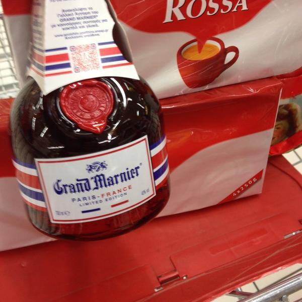 Photo taken at Auchan by Mihap M. on 11/29/2014-意大利拉齐奥菲乌米奇诺波图恩斯大街2000 Photo taken at Auchan by Mihap M. on 11/29/2014