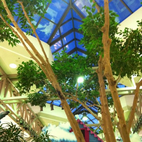 Photo taken at Carrefour Angrignon by Angelito L. on 4/23/2011