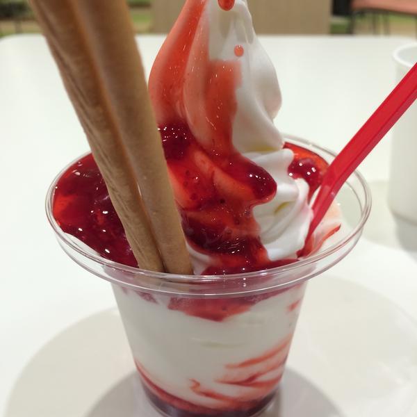 Photo taken at スガキヤ 八事イオン店 by ゆうと on 3/16/2015