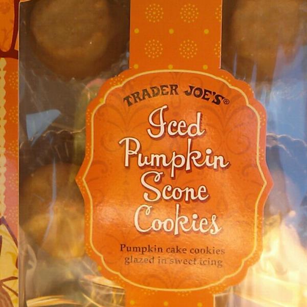 Photo taken at Trader Joe's by Mya M. on 10/25/2014-加尼福尼亚 圣安娜布里斯托尔街3329(西麦克阿瑟大道) Photo taken at Trader Joe's by Mya M. on 10/25/2014