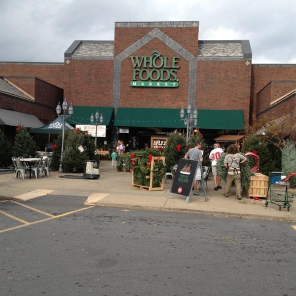 Photo taken at Whole Foods Market by Jennifer W. on 12/2/2012-阿肯色小岩城罗德尼·帕勒姆路10700(在盖茨街道) Photo taken at Whole Foods Market by Jennifer W. on 12/2/2012