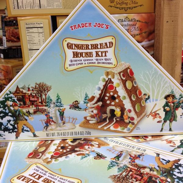 Photo taken at Trader Joe's by SoCal Gal on 11/21/2013-加尼福尼亚欧文欧文大道6222(在沙峡谷大道) Photo taken at Trader Joe's by SoCal Gal on 11/21/2013