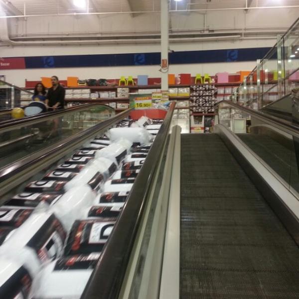 Photo taken at Eroski by Luis U. on 10/26/2012