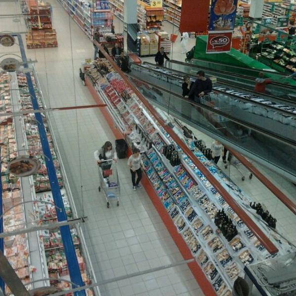 Photo taken at Eroski by Martín G. on 11/2/2012