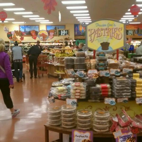 Photo taken at Trader Joe's by Nancy L. on 11/17/2012-美国伊利诺斯州芝加哥林肯大道北3745 Photo taken at Trader Joe's by Nancy L. on 11/17/2012