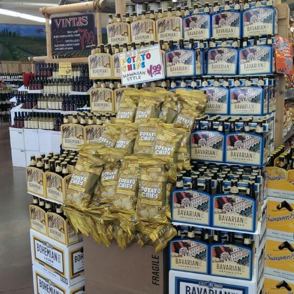 Photo taken at Trader Joe's by Mike C. on 8/16/2013-美国华盛顿州雷德蒙德路15932 Photo taken at Trader Joe's by Mike C. on 8/16/2013