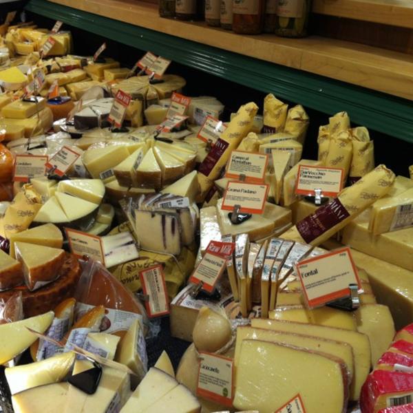 Photo taken at Whole Foods Market by Oleg M. on 2/19/2012-华盛顿州贝尔维尤第116号大街888号 Photo taken at Whole Foods Market by Oleg M. on 2/19/2012