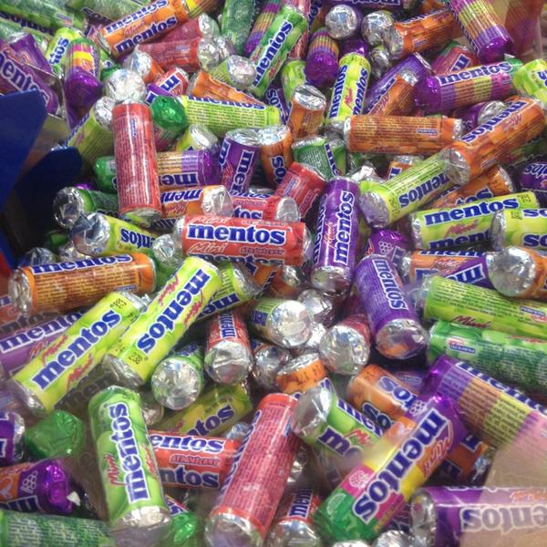 Photo taken at 롯데마트 (Lotte Mart) by SEO K. on 2/8/2013