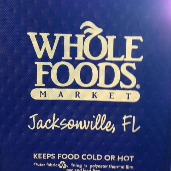 Photo taken at Whole Foods Market by Erick on 12/4/2012-佛罗里达州杰克逊维尔圣何塞大道10601 Photo taken at Whole Foods Market by Erick on 12/4/2012