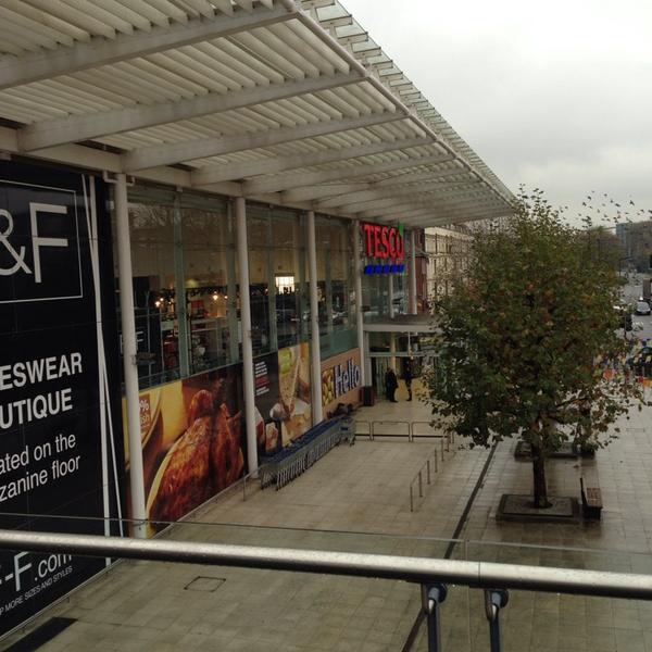 Photo taken at Tesco by idris o. on 11/26/2014