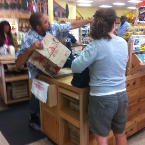 Photo taken at Trader Joe's by Chris P. on 10/29/2011-加尼福尼亚山景城阵雨街道590(在莱瑟姆街) Photo taken at Trader Joe's by Chris P. on 10/29/2011