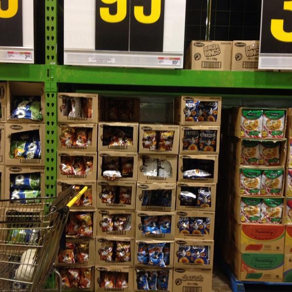 Photo taken at PAK'nSAVE by Malakai T. on 4/1/2014