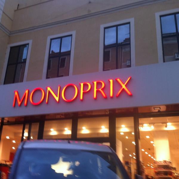 Monoprix 法国科西嘉阿雅克肖拿破仑路33号