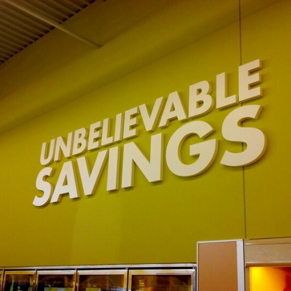 Photo taken at Aldi by Knick B. on 2/9/2013-美国伊利诺斯州卡里奥克斯路33403号ALDI超市 Photo taken at Aldi by Knick B. on 2/9/2013