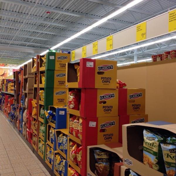 Photo taken at Aldi by Lina on 11/9/2013-美国伊利诺斯州卡里奥克斯路33403号ALDI超市 Photo taken at Aldi by Lina on 11/9/2013