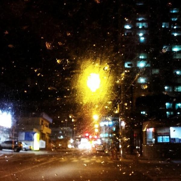 Photo taken at 이마트 (e-mart) by 승훈 이. on 1/1/2012