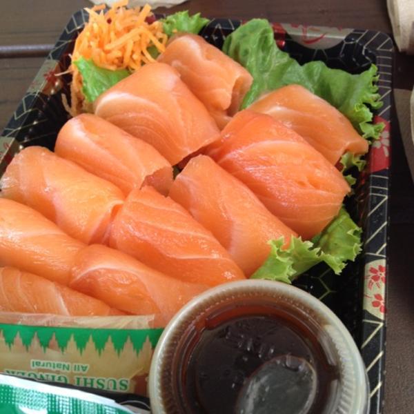 Photo taken at Whole Foods Market by Alberto J S M. on 7/10/2012-美国佛罗里达州迈阿密奥尔顿路6789 Photo taken at Whole Foods Market by Alberto J S M. on 7/10/2012