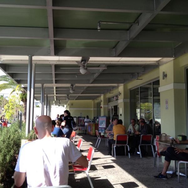 Photo taken at Whole Foods Market by Jared K. on 12/9/2012-美国佛罗里达州迈阿密奥尔顿路6789 Photo taken at Whole Foods Market by Jared K. on 12/9/2012