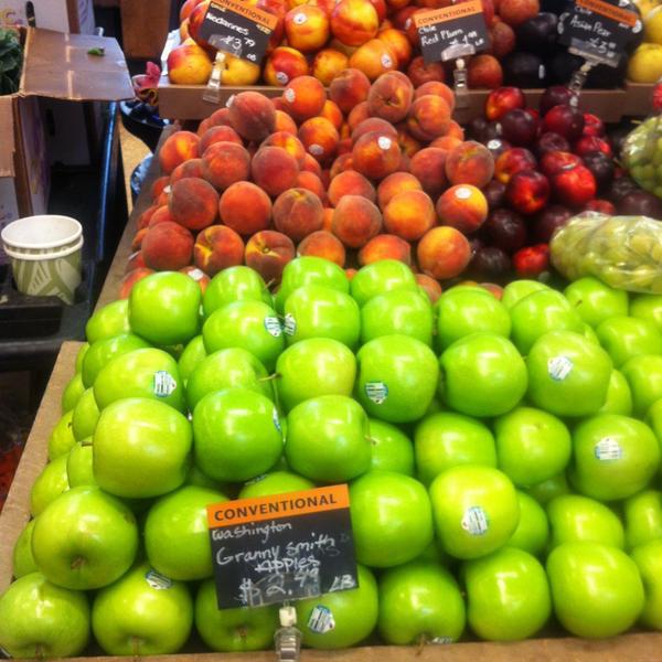 Photo taken at Whole Foods Market by Chantal D. on 4/19/2013-美国佛罗里达州迈阿密奥尔顿路6789 Photo taken at Whole Foods Market by Chantal D. on 4/19/2013