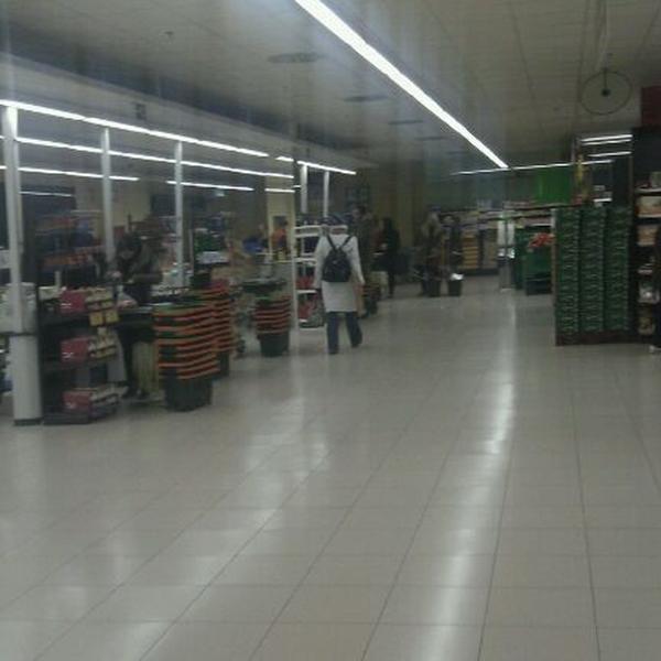 Photo taken at Mercadona Valdespartera by Antonio A. on 2/21/2012