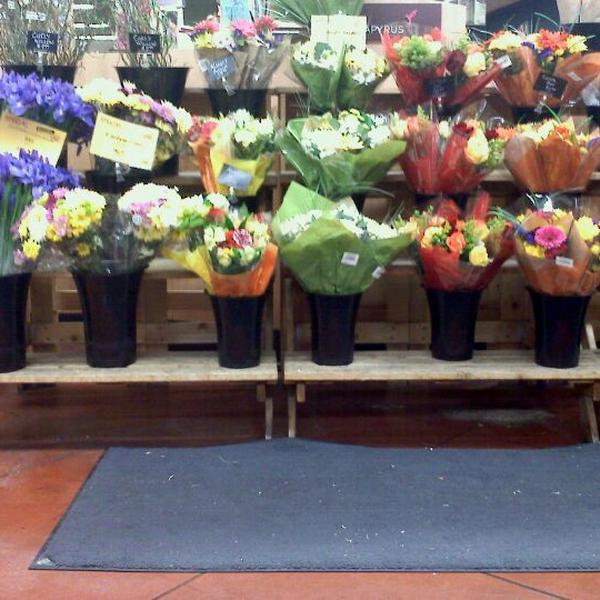 Photo taken at Whole Foods Market by Sk8Queen on 1/17/2011-美国田纳西州孟菲斯白杨大道5014(位于门登霍尔路) Photo taken at Whole Foods Market by Sk8Queen on 1/17/2011