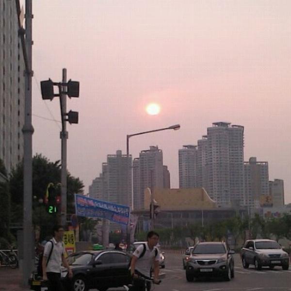 Photo taken at 홈플러스 (Home plus) by Tolga E. on 6/22/2012