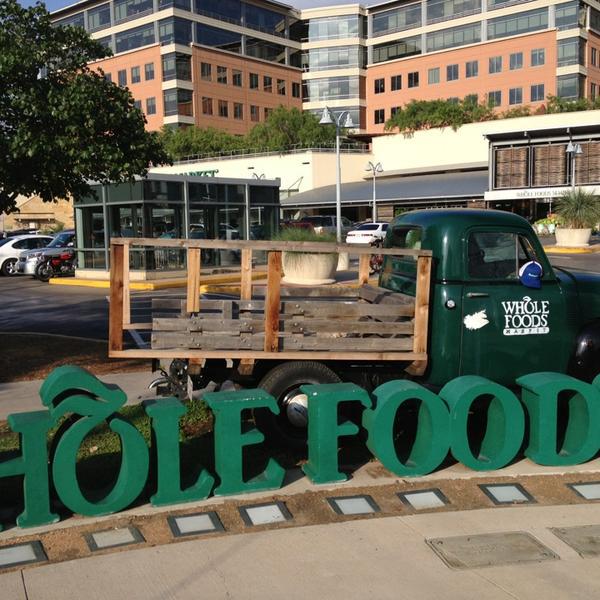 Photo taken at Whole Foods Market by Darren M. on 5/27/2013-德克萨斯州奥斯丁拉马尔大道525 Photo taken at Whole Foods Market by Darren M. on 5/27/2013